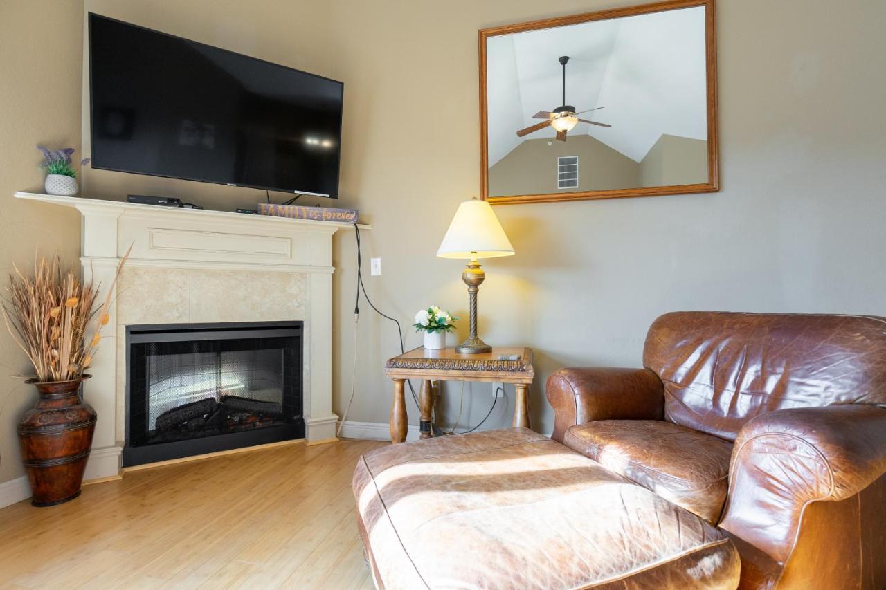 4Br Walk-In - Foosball Table - Hot Tub - Fire Pit - Free Tickets Included - Dv166 Брэнсон Экстерьер фото