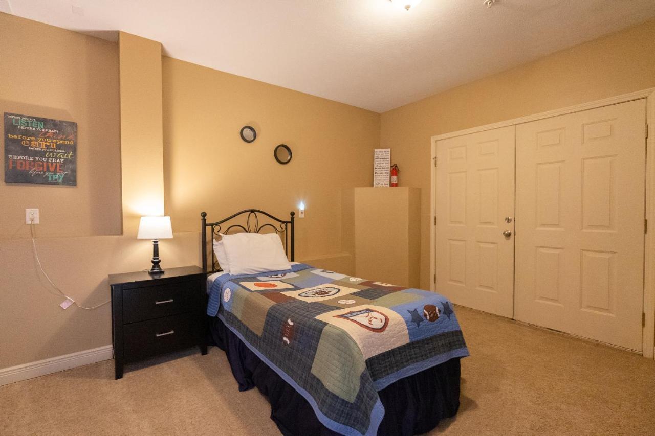4Br Walk-In - Foosball Table - Hot Tub - Fire Pit - Free Tickets Included - Dv166 Брэнсон Экстерьер фото