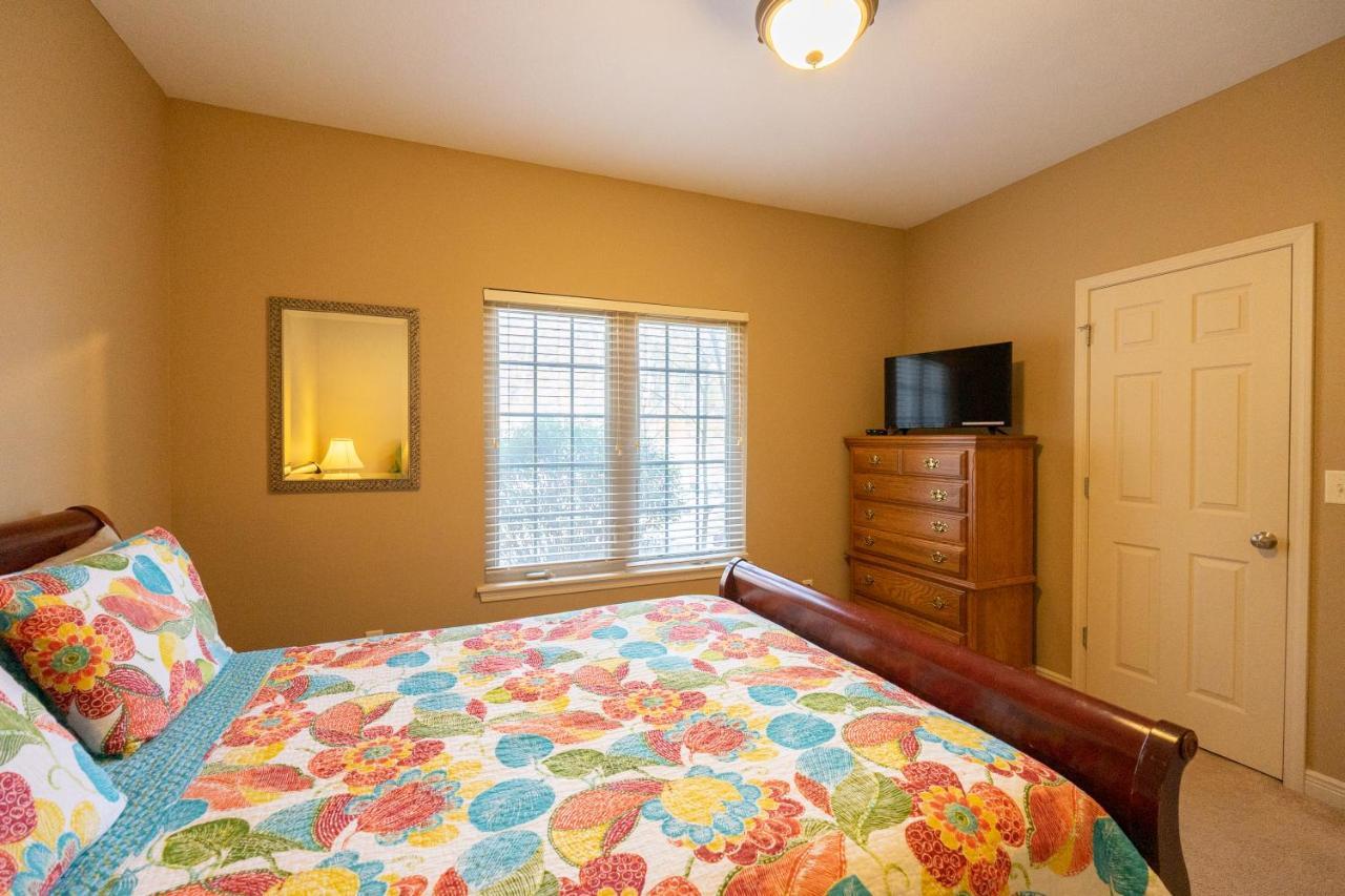 4Br Walk-In - Foosball Table - Hot Tub - Fire Pit - Free Tickets Included - Dv166 Брэнсон Экстерьер фото