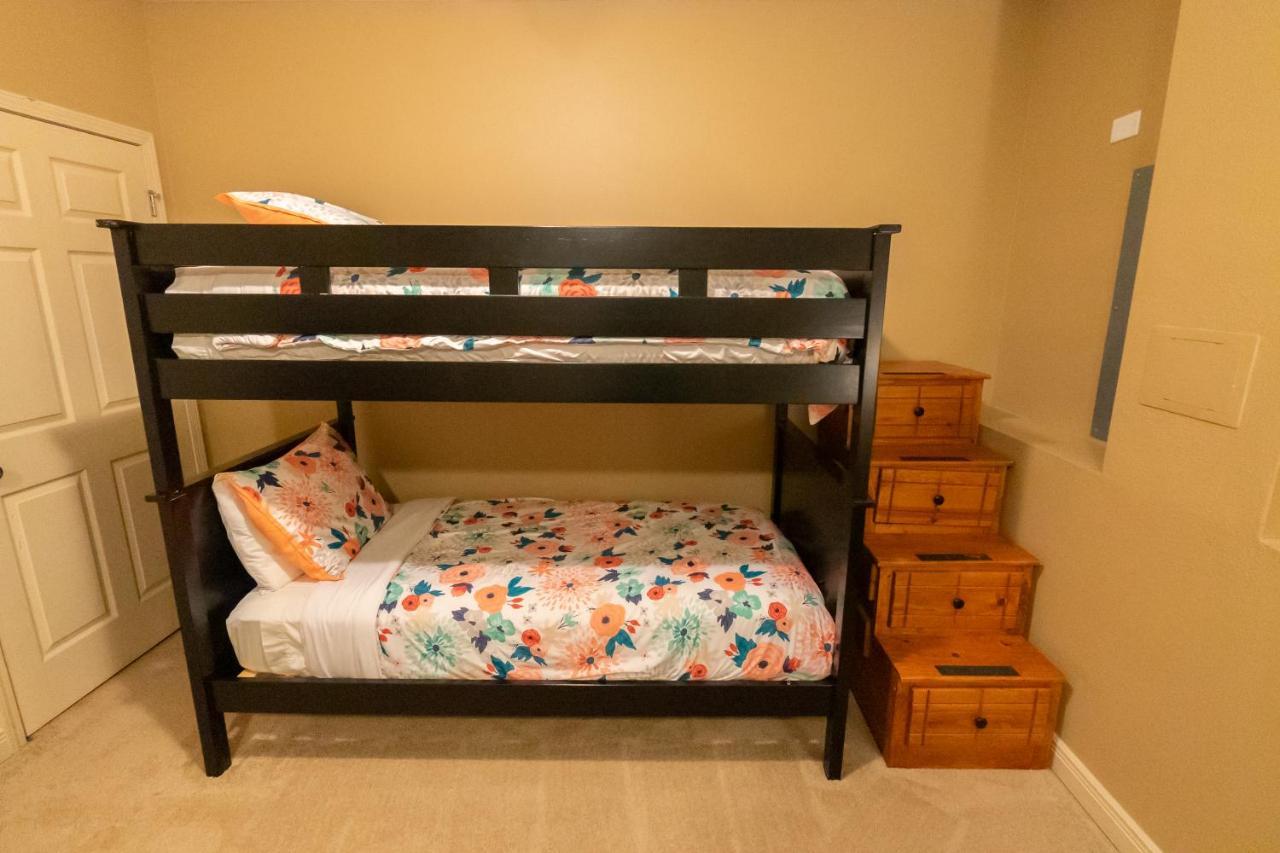 4Br Walk-In - Foosball Table - Hot Tub - Fire Pit - Free Tickets Included - Dv166 Брэнсон Экстерьер фото