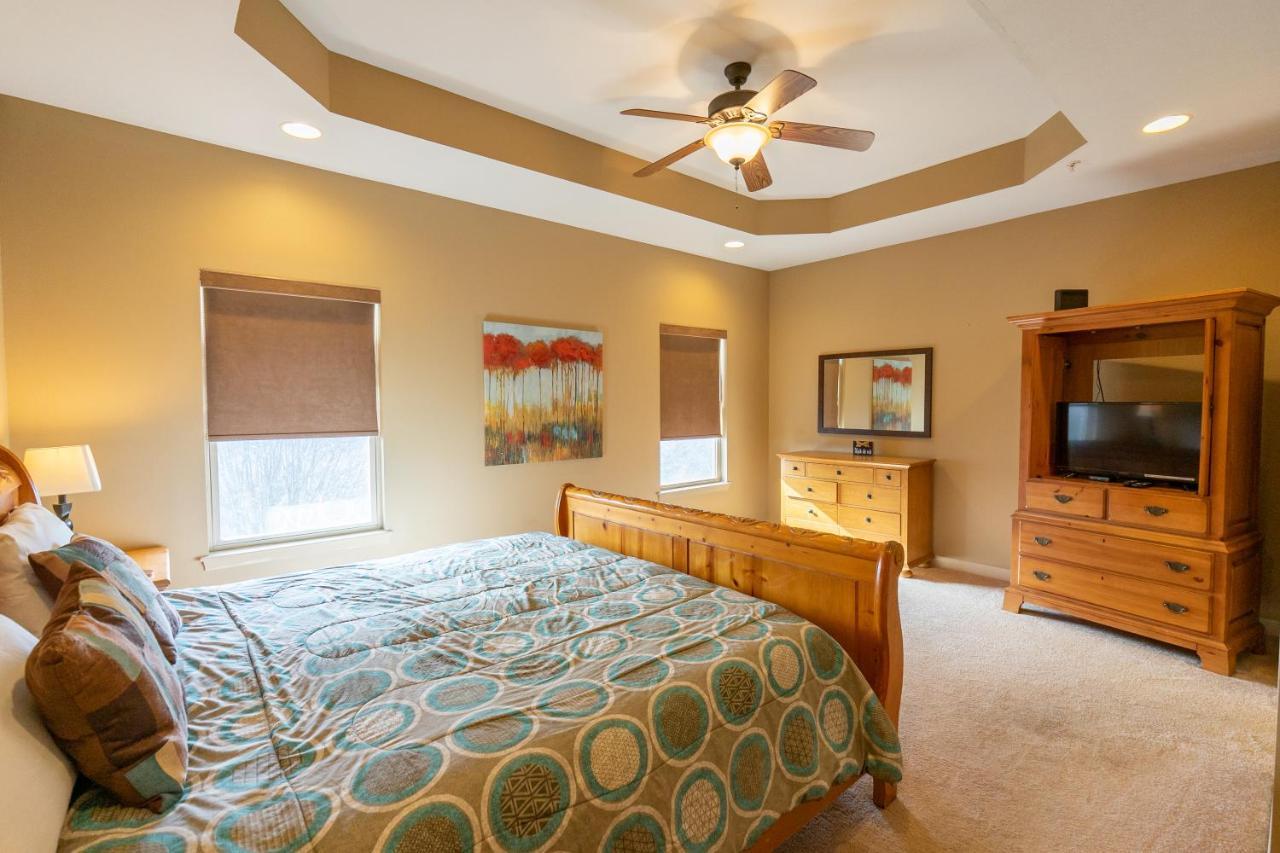 4Br Walk-In - Foosball Table - Hot Tub - Fire Pit - Free Tickets Included - Dv166 Брэнсон Экстерьер фото