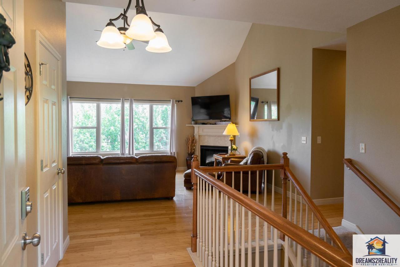 4Br Walk-In - Foosball Table - Hot Tub - Fire Pit - Free Tickets Included - Dv166 Брэнсон Экстерьер фото